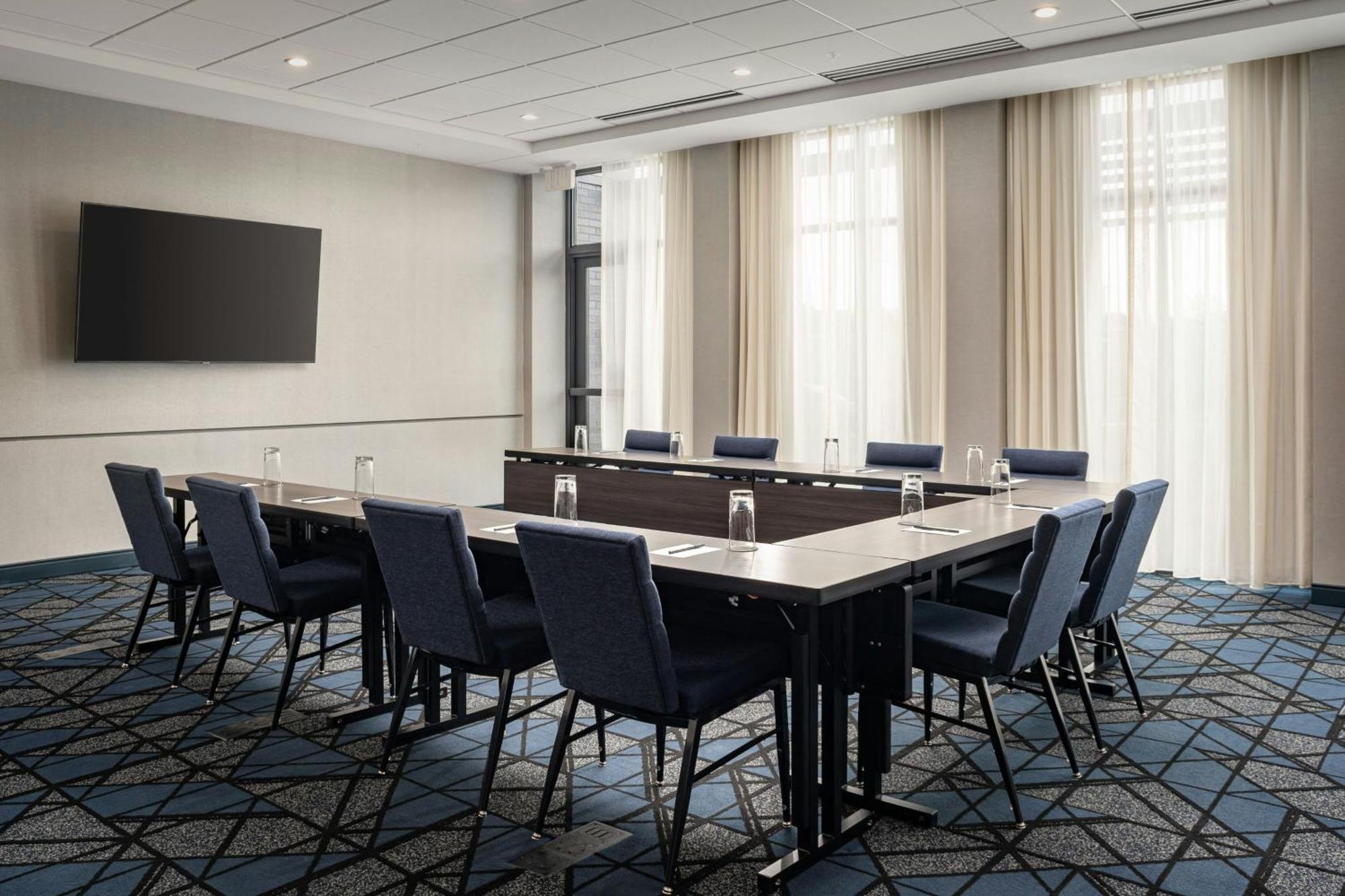Courtyard By Marriott Cleveland Tn Hotel Buitenkant foto