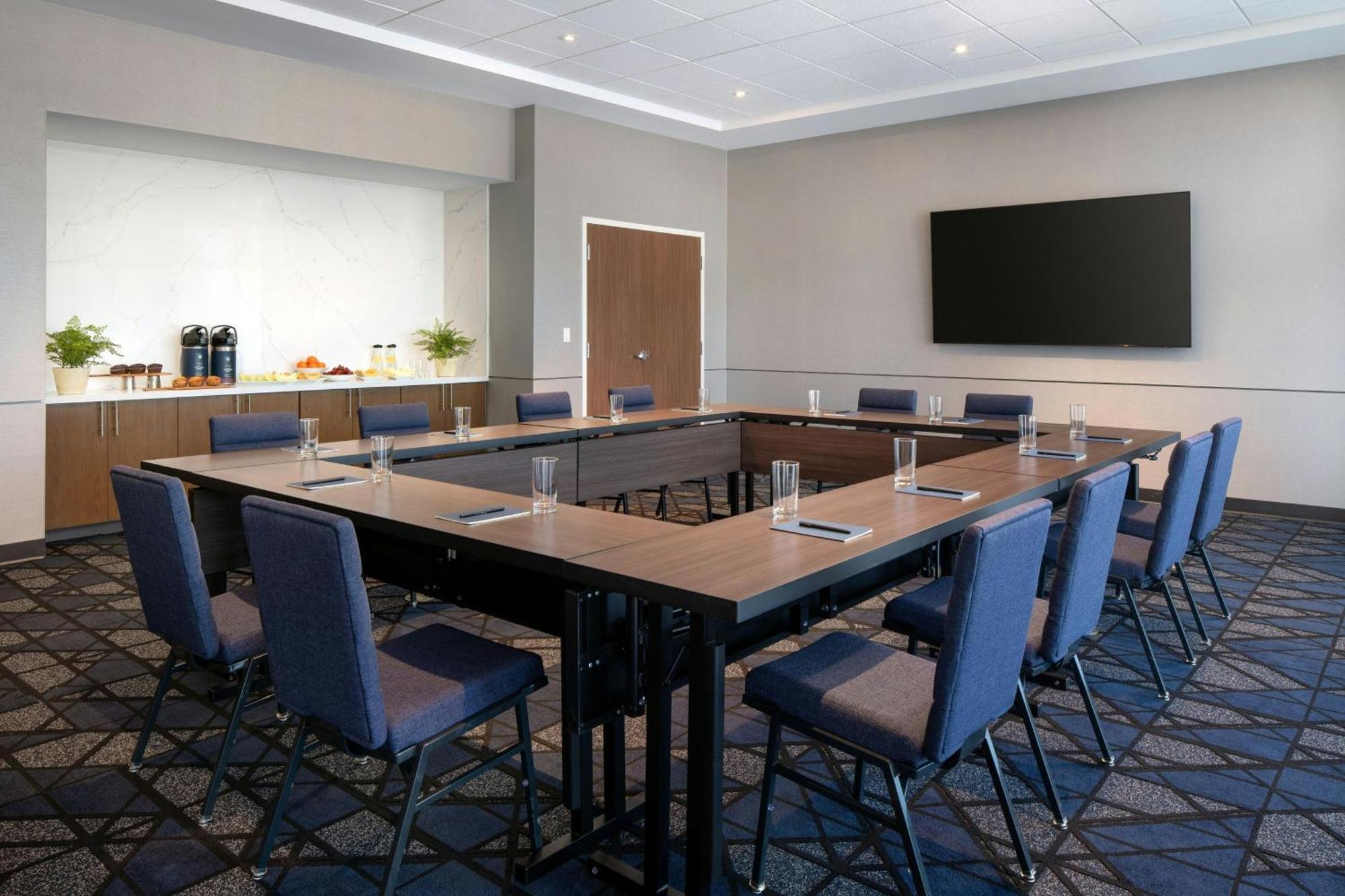 Courtyard By Marriott Cleveland Tn Hotel Buitenkant foto